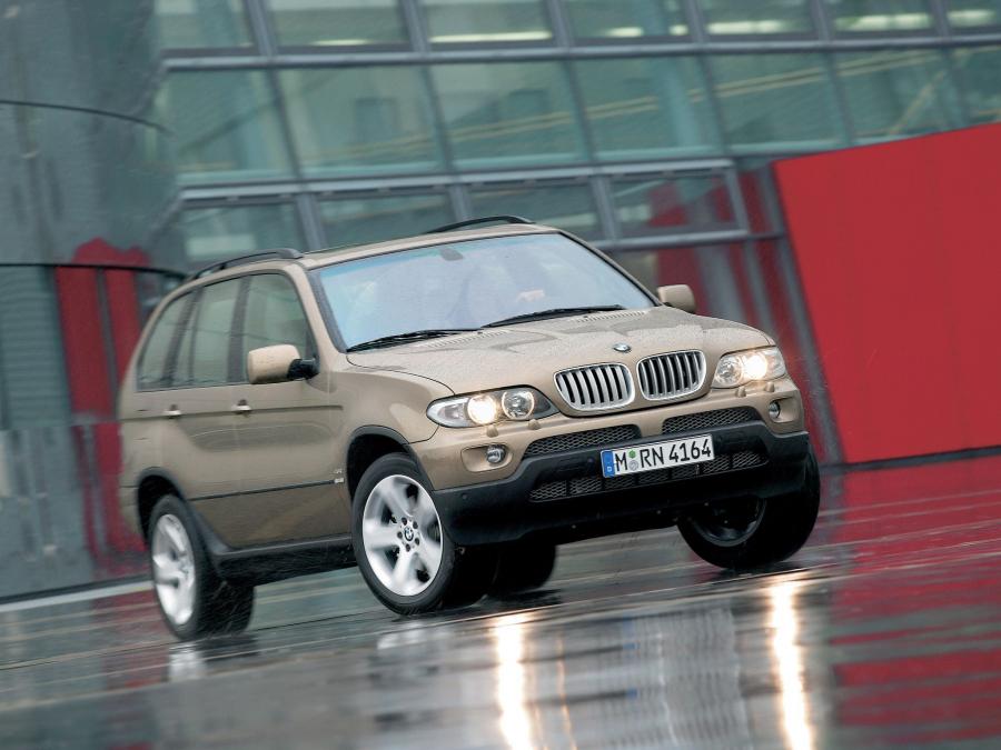  BMW X5 4.4i 2003 года  (фото 8 из 16)